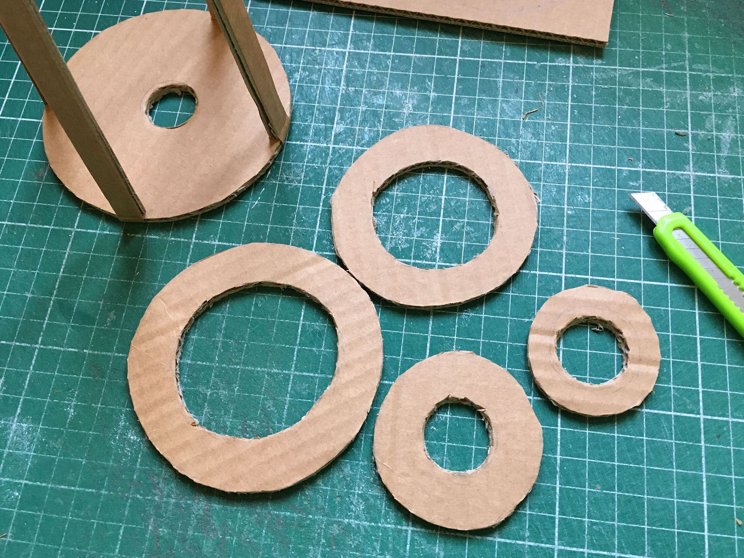 Corrugated Cardboard Lamp 10 Steps (with Pictures) Instructables