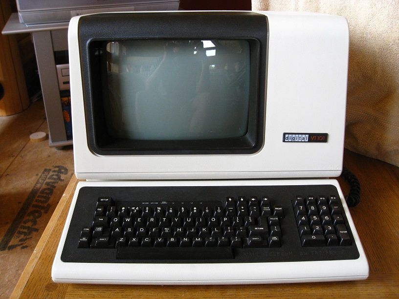 Restored VT101 Terminal With Krylon Fusion Paint