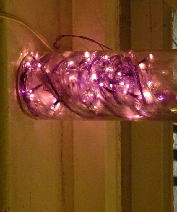 Post holiday lamp