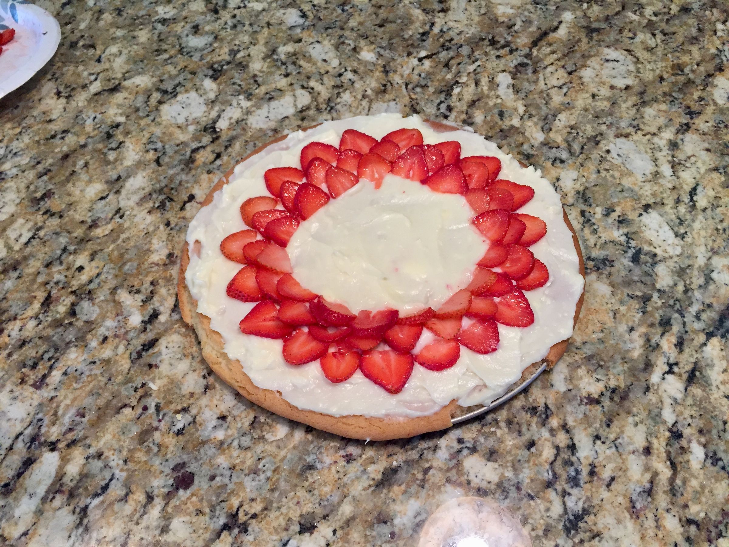 AMAZING Strawberry Dessert Pizza 4 Steps Instructables
