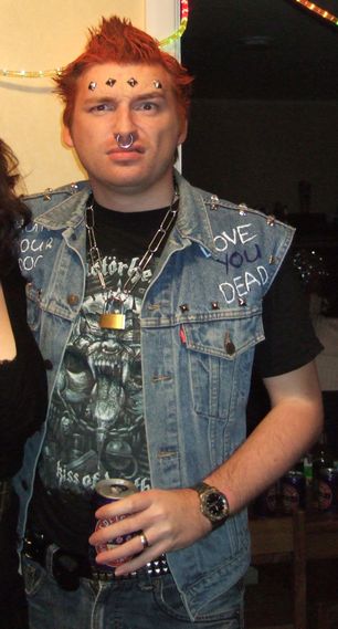 Vyvyan Basterd (The Young Ones) Costume
