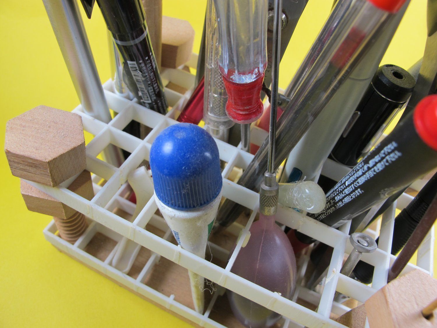 Another Desktop Organizer