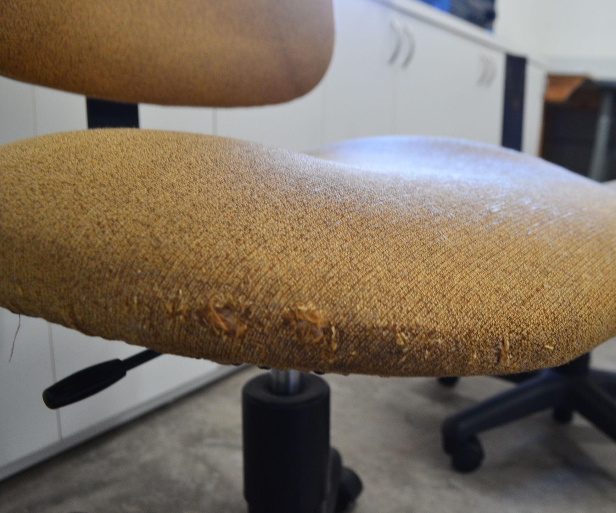 Reupholster a Task Chair