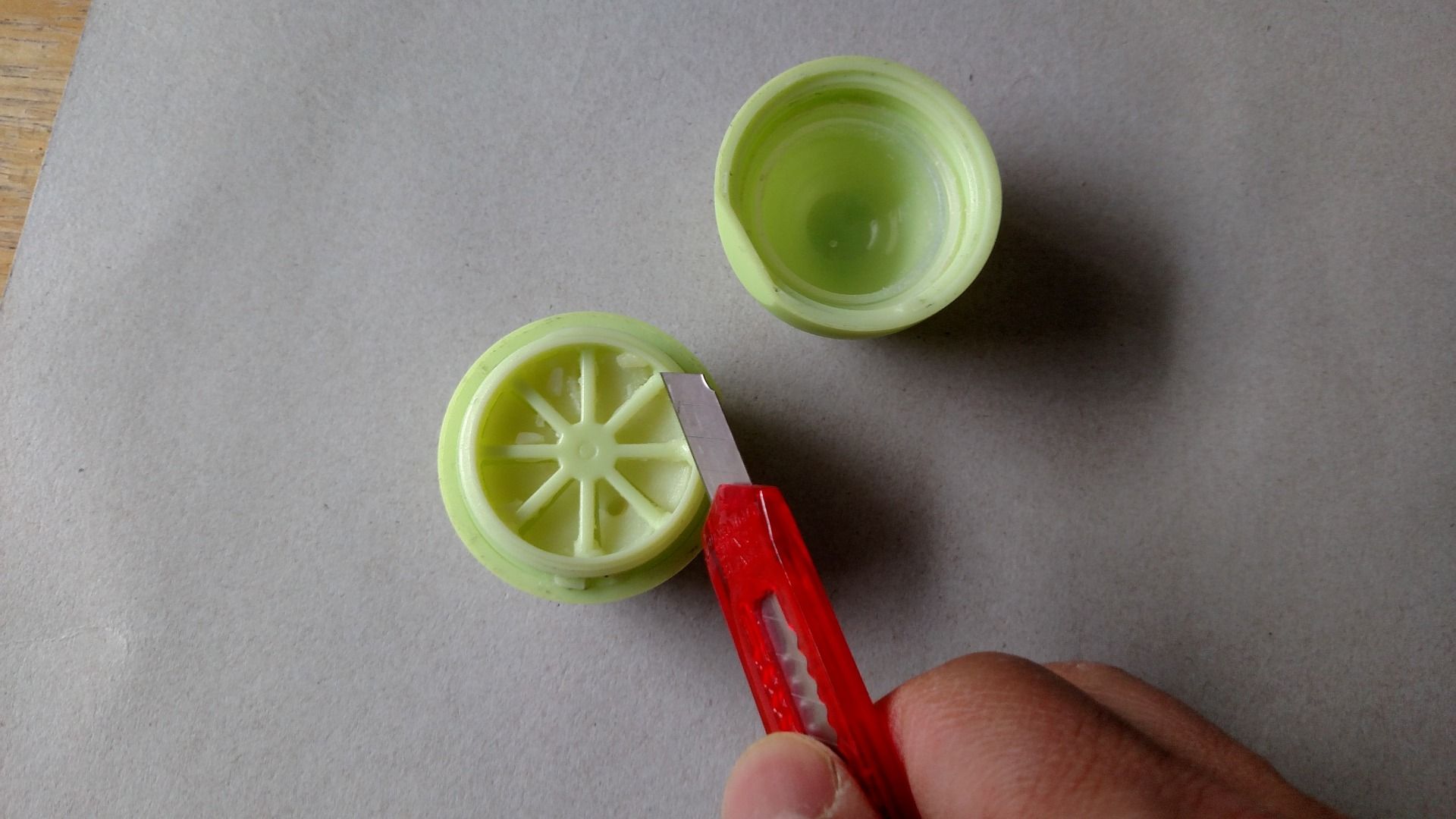 Secret Eos Lip Balm Container 4 Steps Instructables