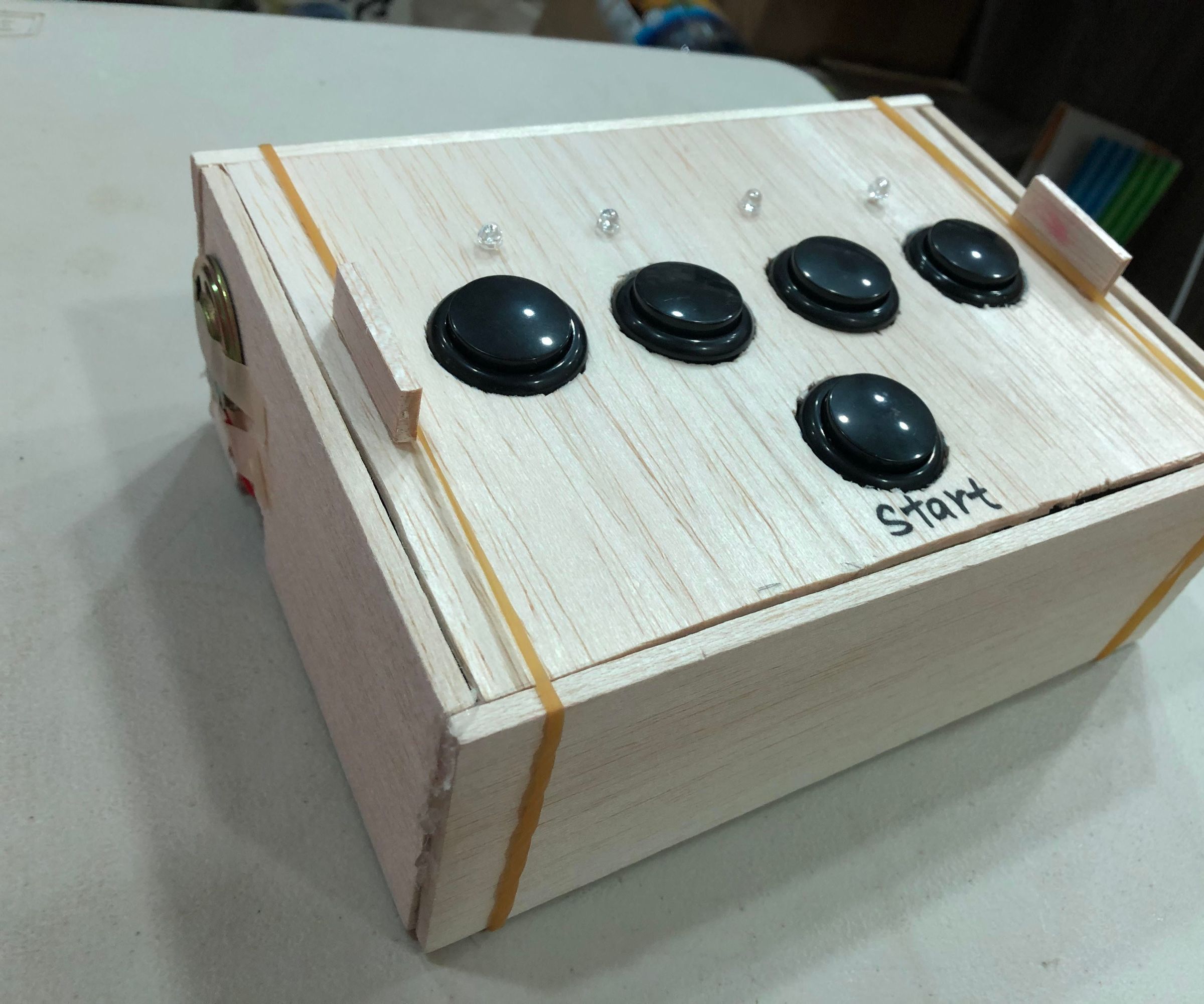 Arduino Alarm - by Sissi