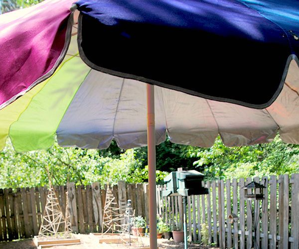 DIY Tablecloth With a Hole for Patio Umbrella
