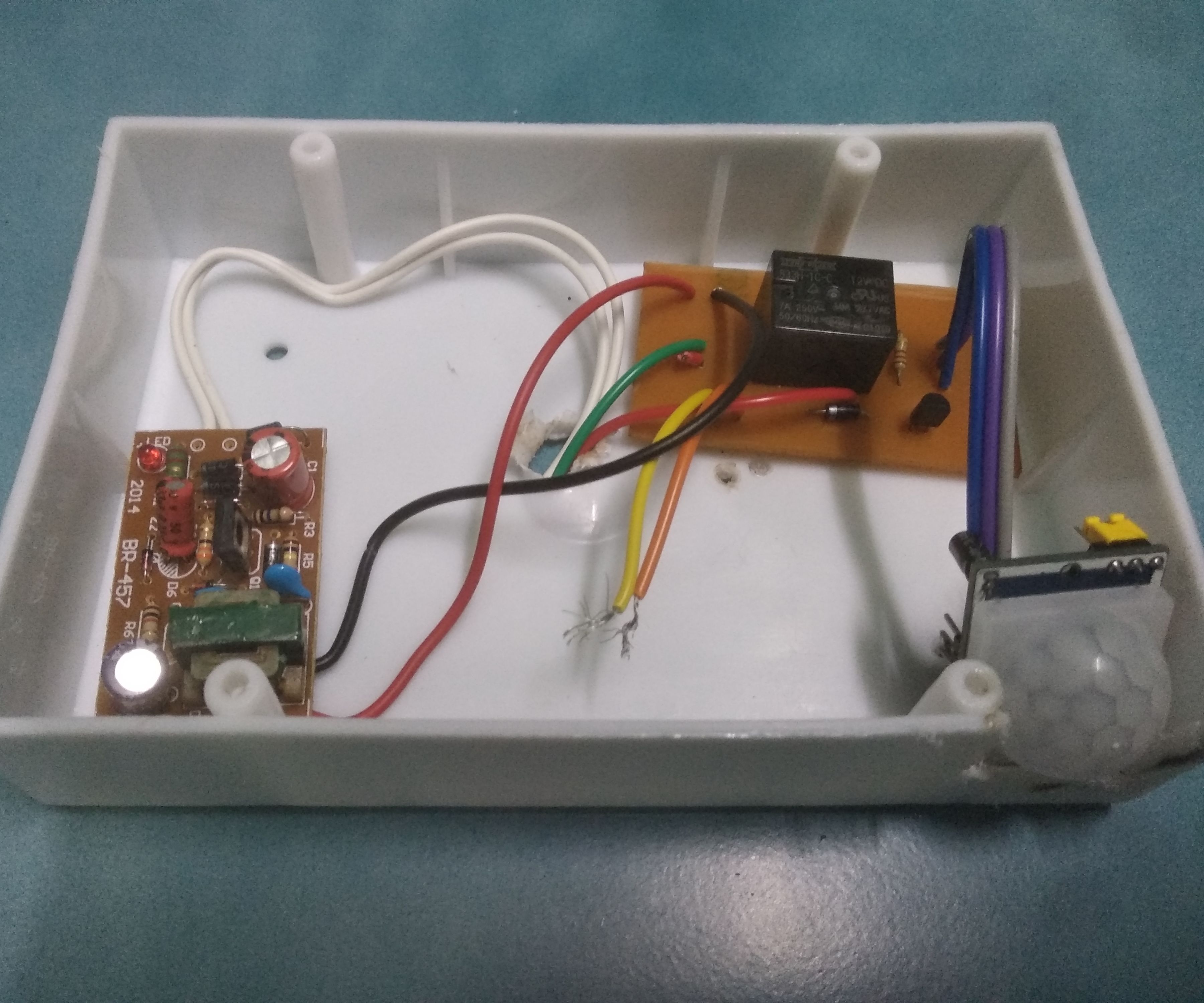 AUTOMATION USING PIR SENSOR 