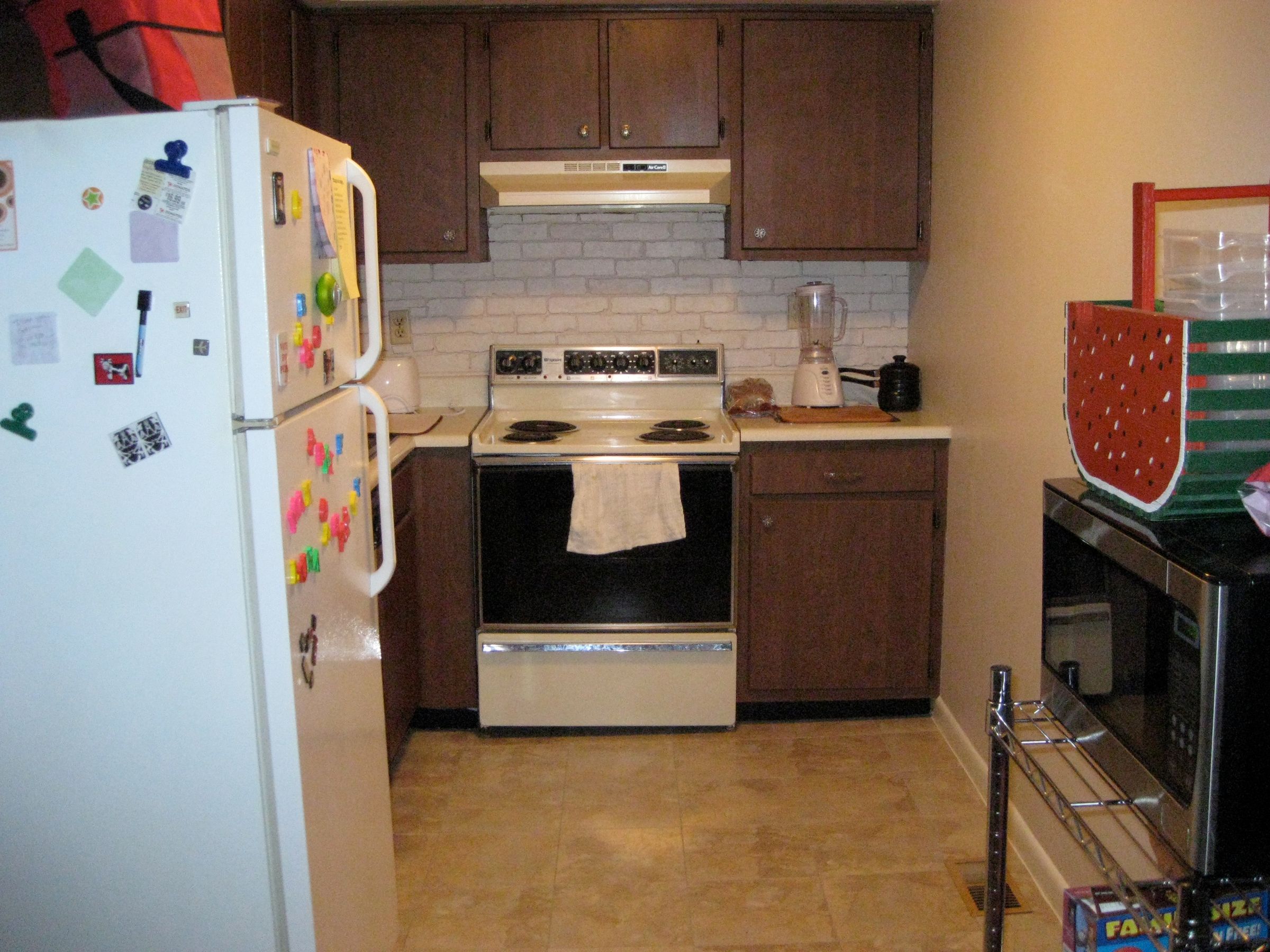 The Tiny, Stupid Kitchen