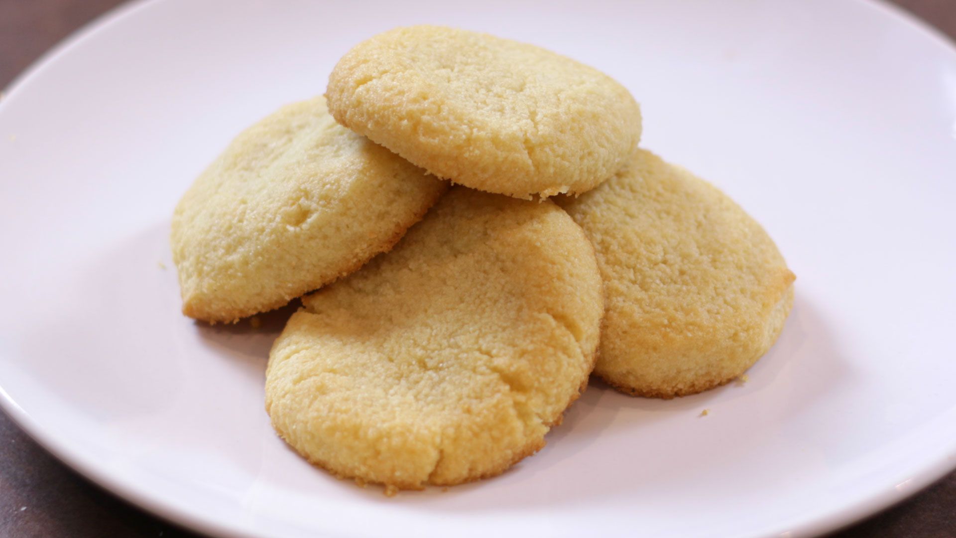 Low Carb and Sugar Free Shortbread Cookies (Keto Friendly/Gluten Free