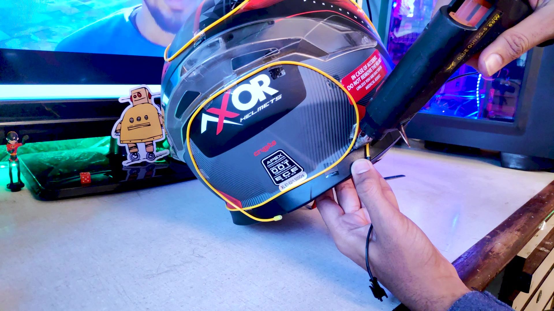 How to Install EL WIRE on Your Motorcycle Helmet 6 Steps Instructables