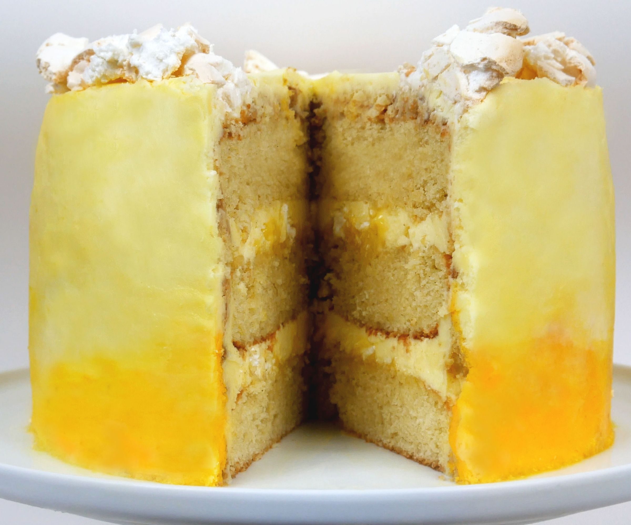 ZESTY LEMON MERINGUE CAKE