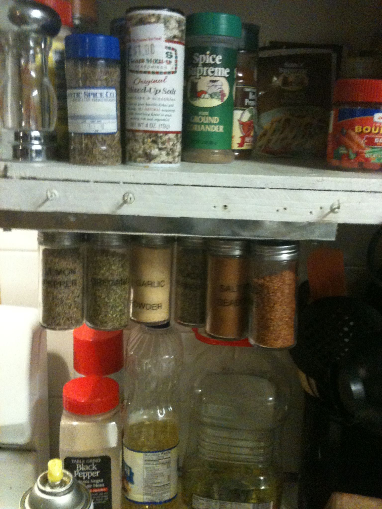 Under Cabinet Magnetic Spice Rack