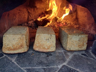 Cooking in a Wood Fired Oven 5 - Baking Bread and Pies