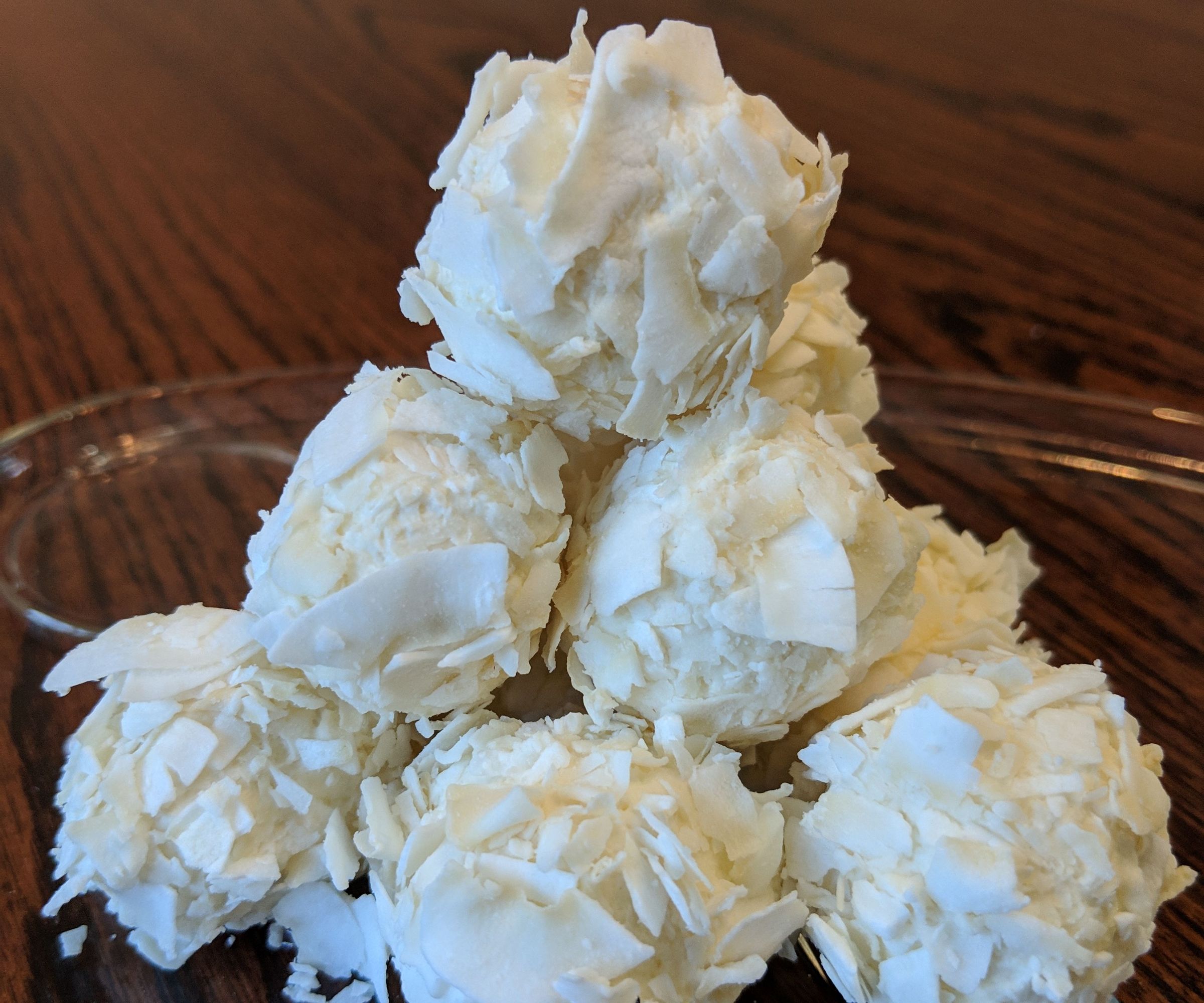 Low Carb Lemon Cheesecake Bites