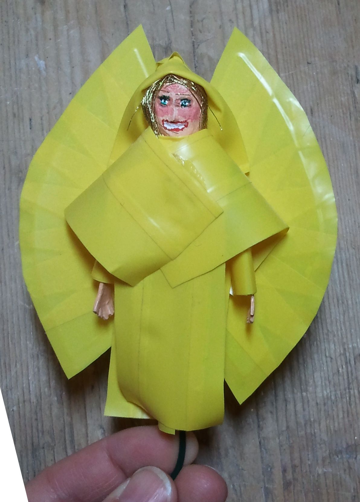 A Waterproof Fairy for an Outdoor Christmas Tree