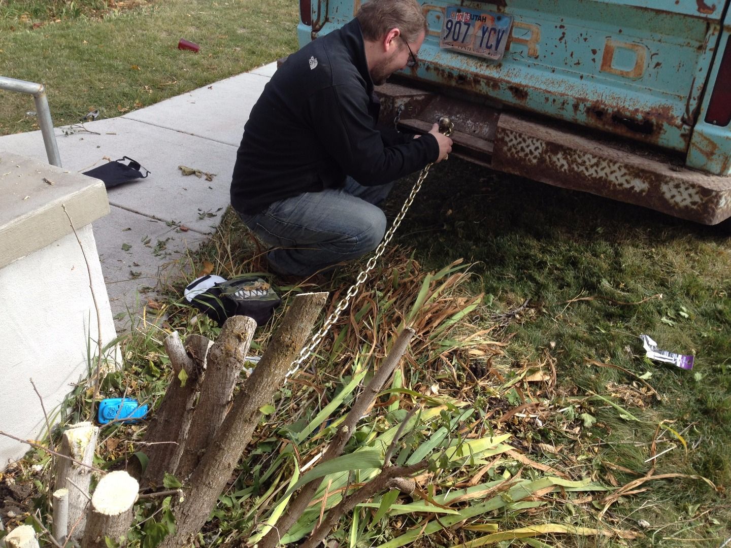 Remove Bushes and Stumps the Easy Way With a Farm Jack (AKA Hi-Lift ...