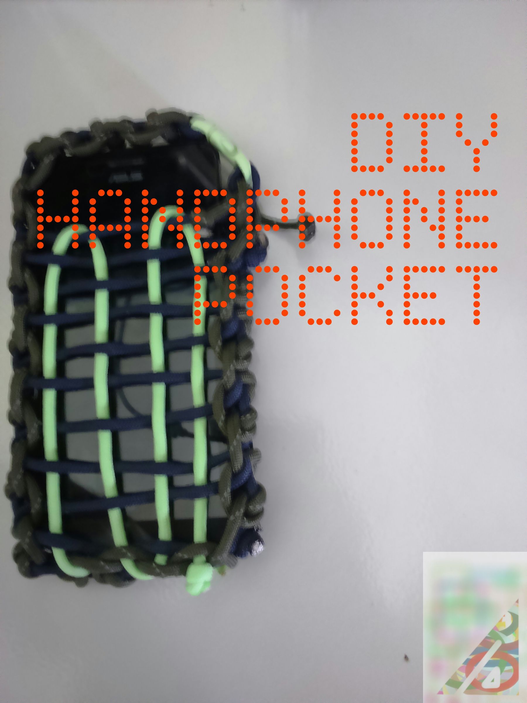 paracord phone pocket