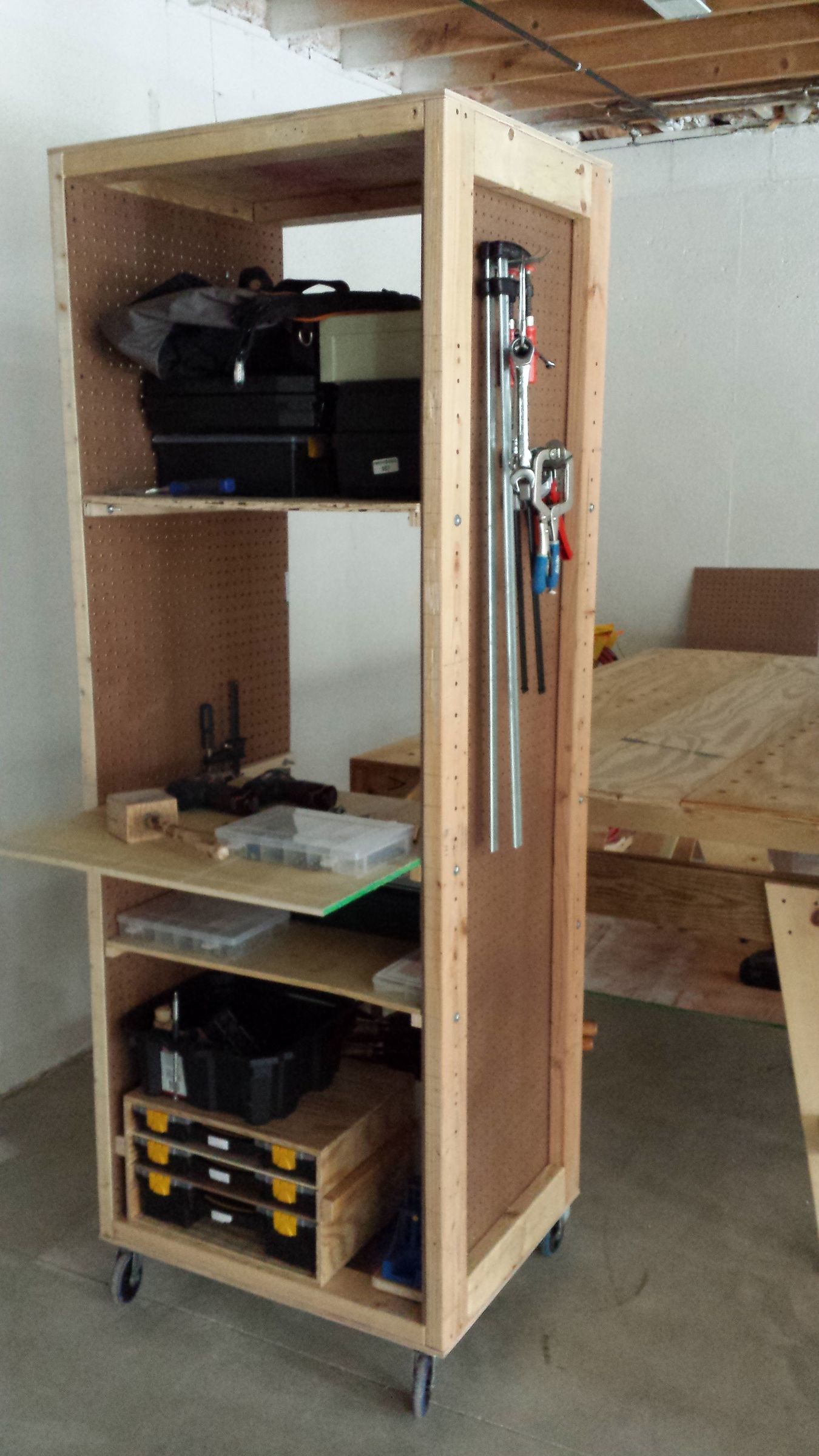 Workshop Mobile Storage Unit With Adjustable Shelving