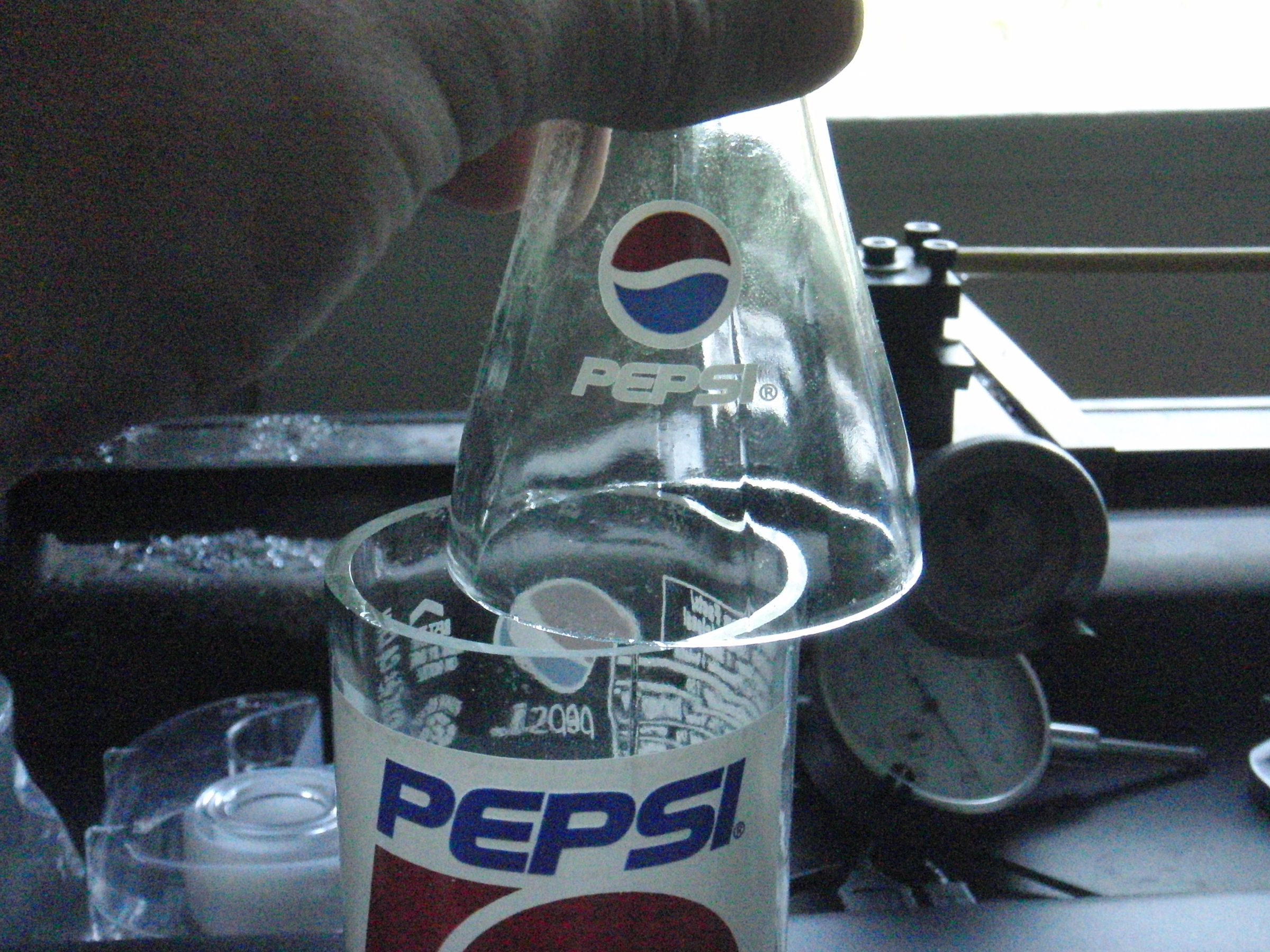 Easiest Way to Cleanly Cut Bottles