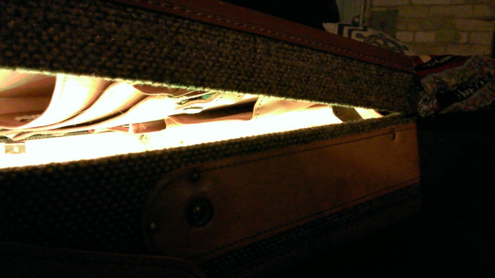 Pulp Fiction Briefcase 7 Steps (with Pictures) Instructables