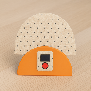 Cook Band: a Wearable Smart Assistant for the Kitchen