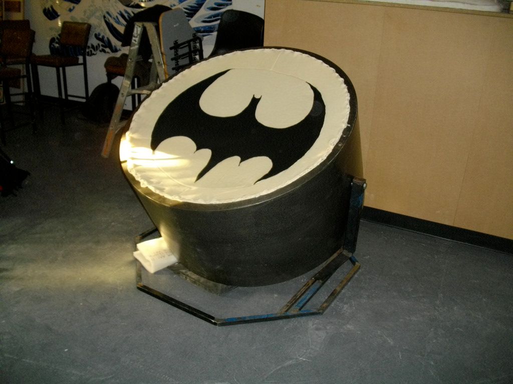 Bat-signal Papasan Chair