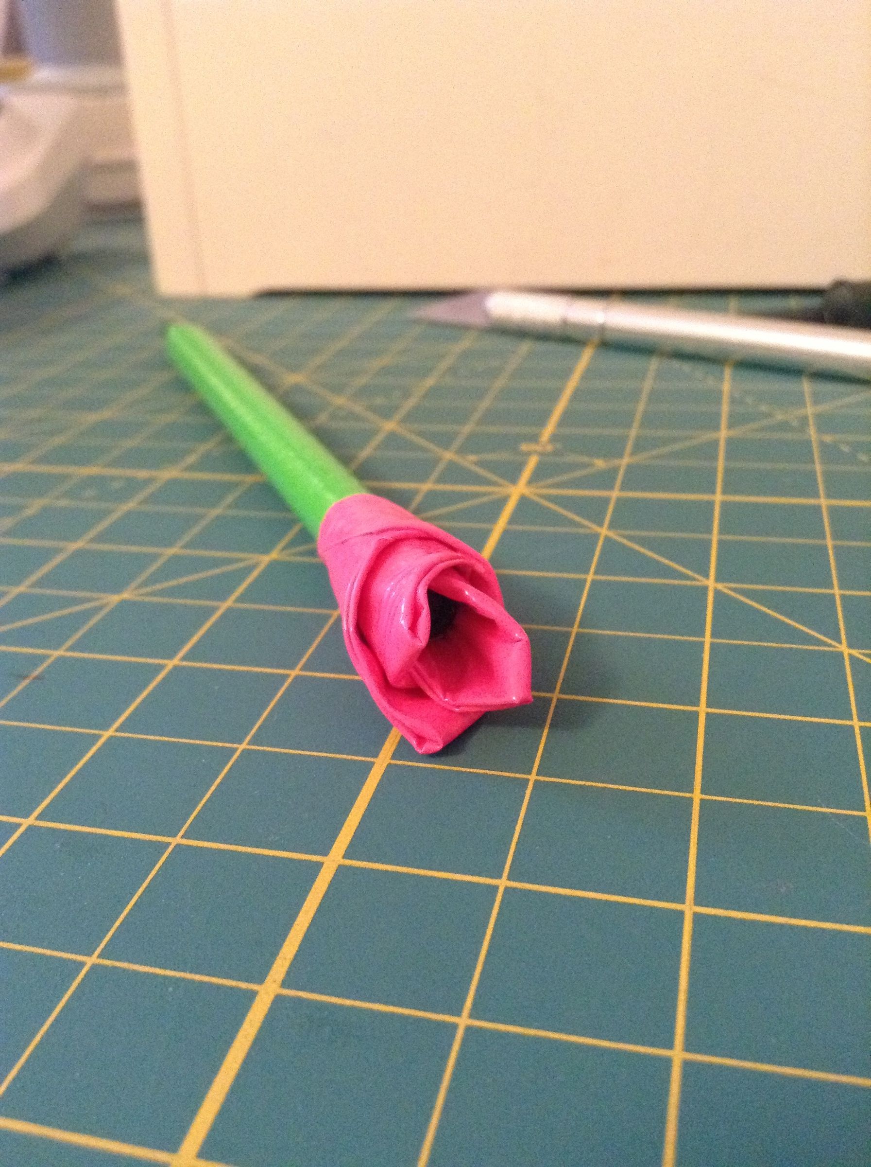 Duct Tape Flower Pen : 7 Steps - Instructables