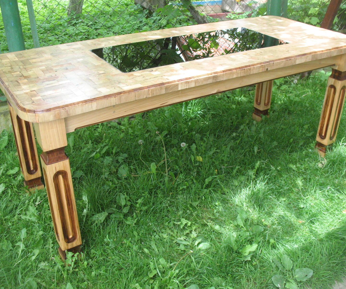 DIY Table of the Slice Cut Wood