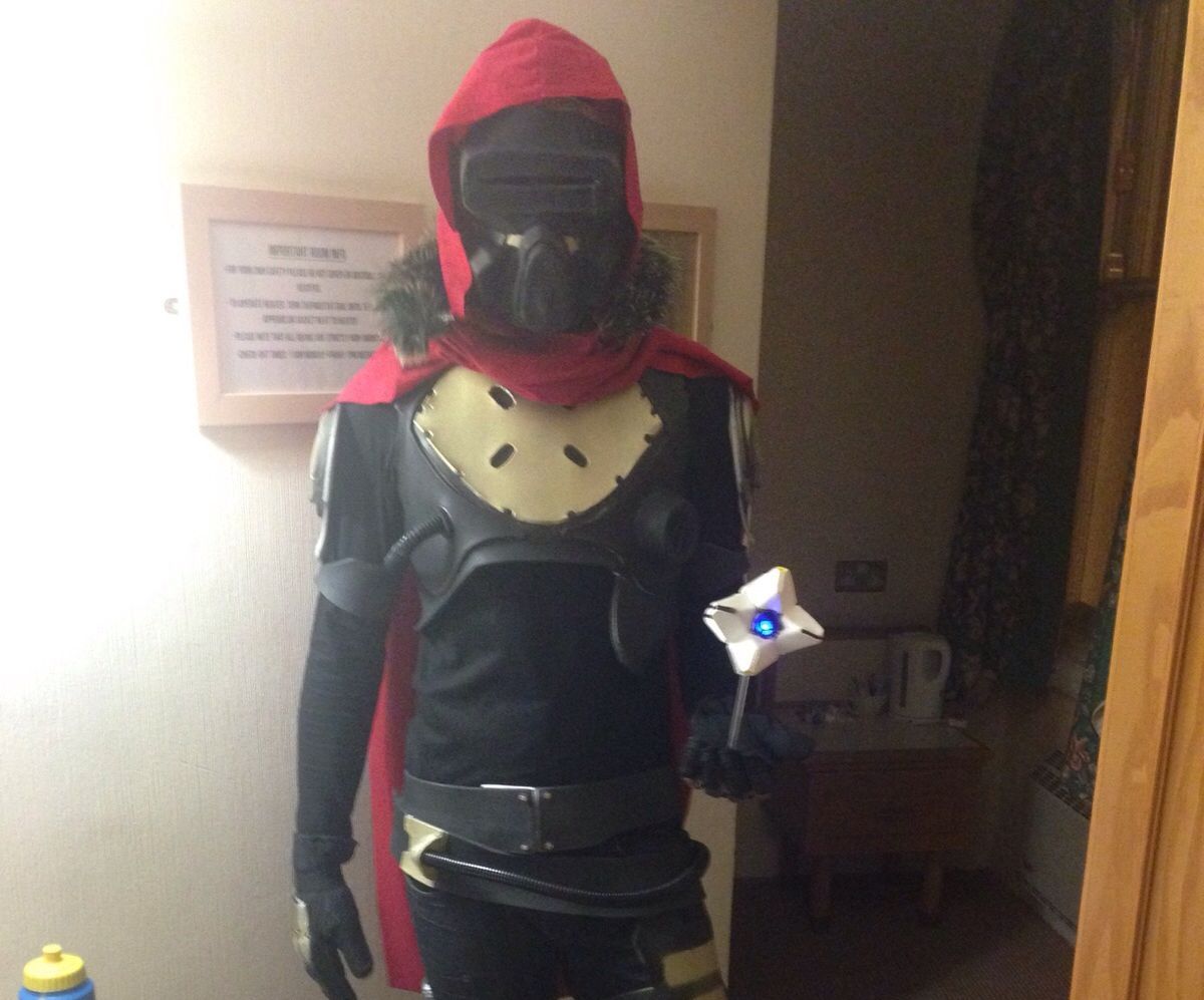 Destiny Hunter Cosplay