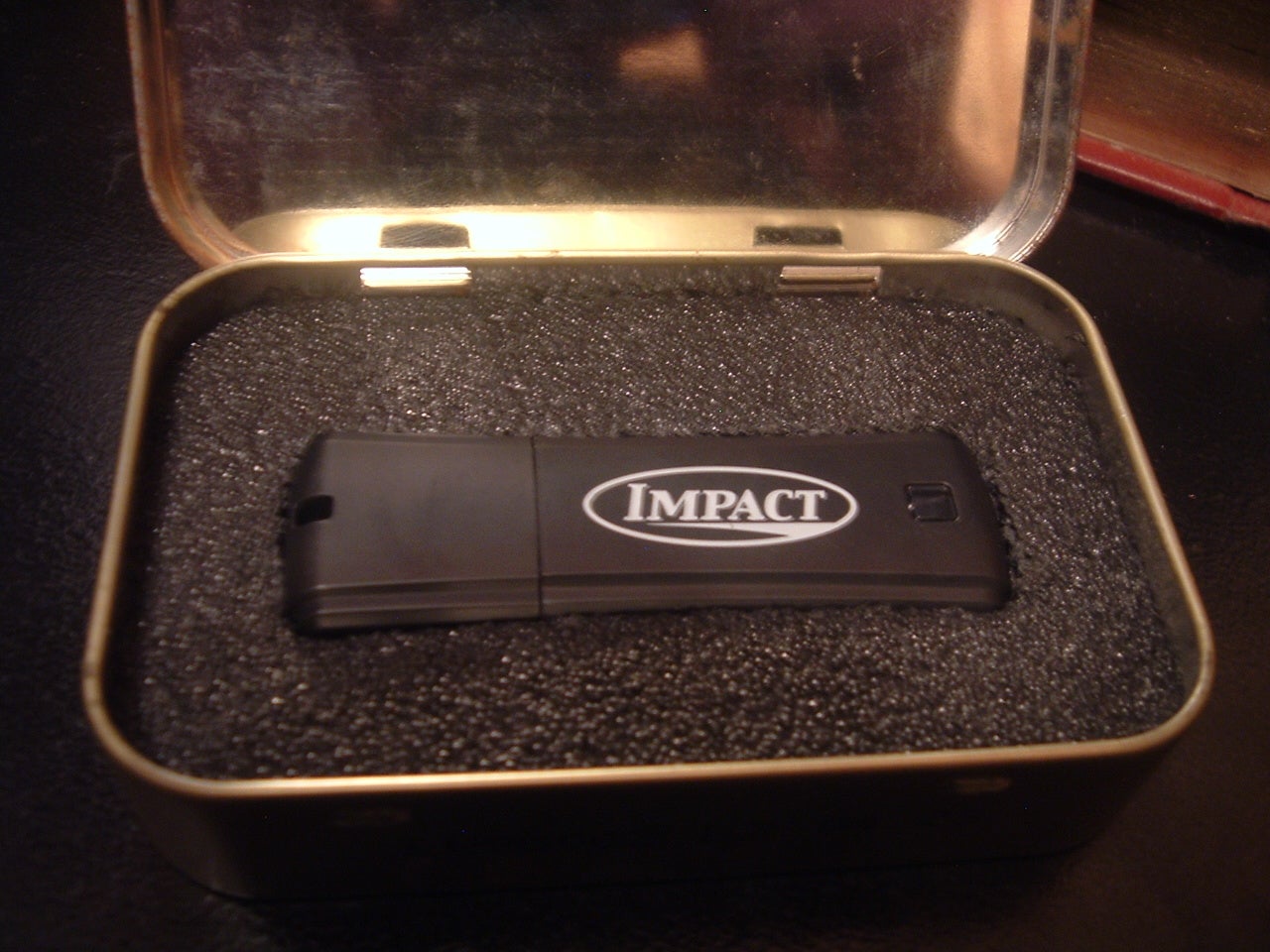 Altoids Can Flash Drive Safety Case. Instructables