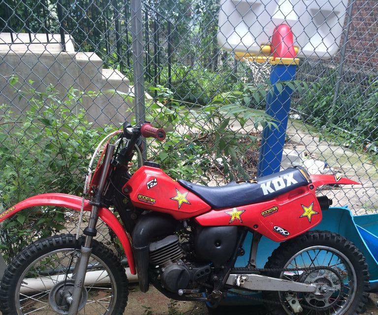 How to Ride a Dirt Bike (start It and Shift Gears) 7 Steps