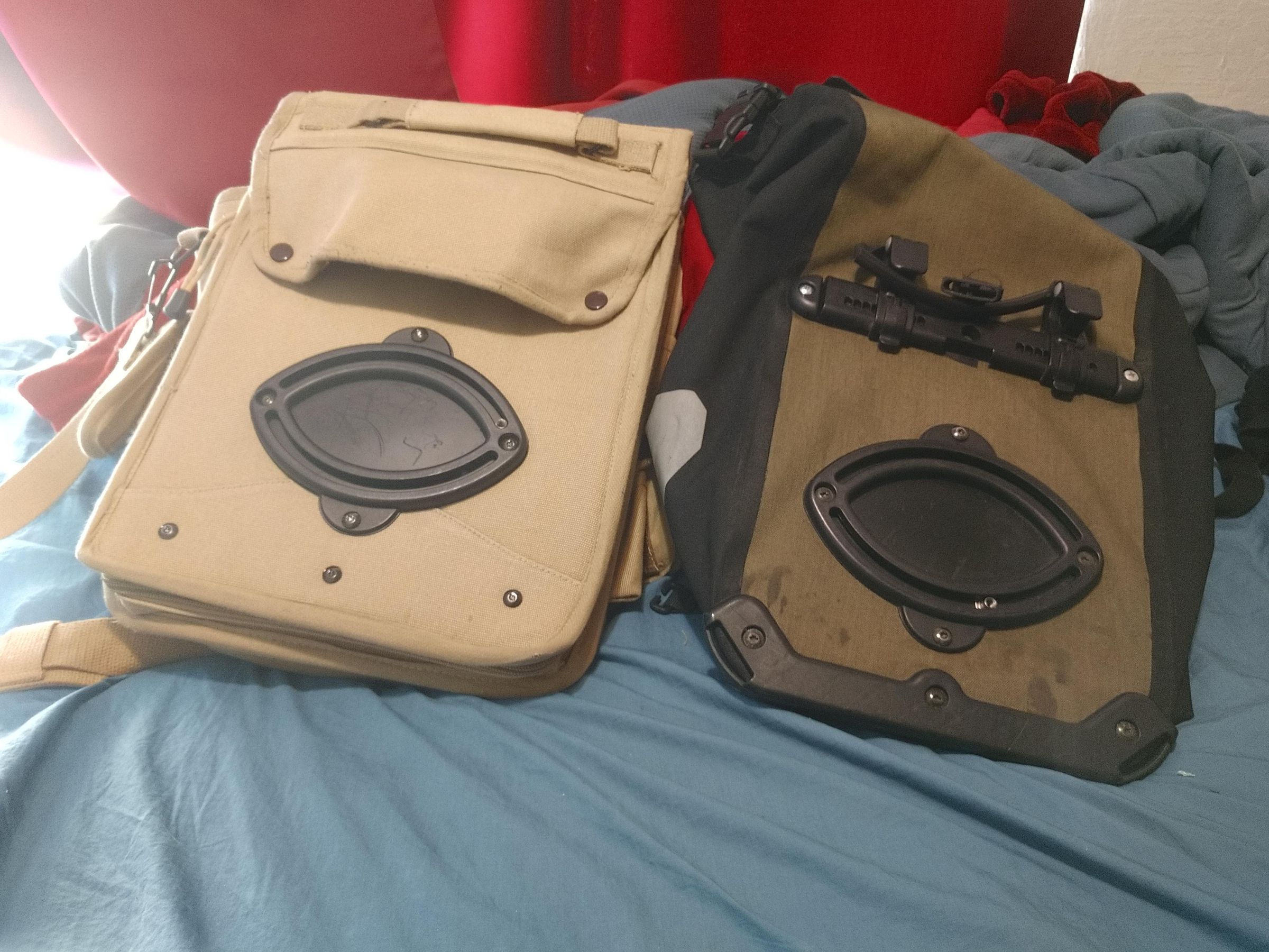 Messenger Bag/Rear Bike Rack Bag (AKA Pannier) Hybrid 6 Steps