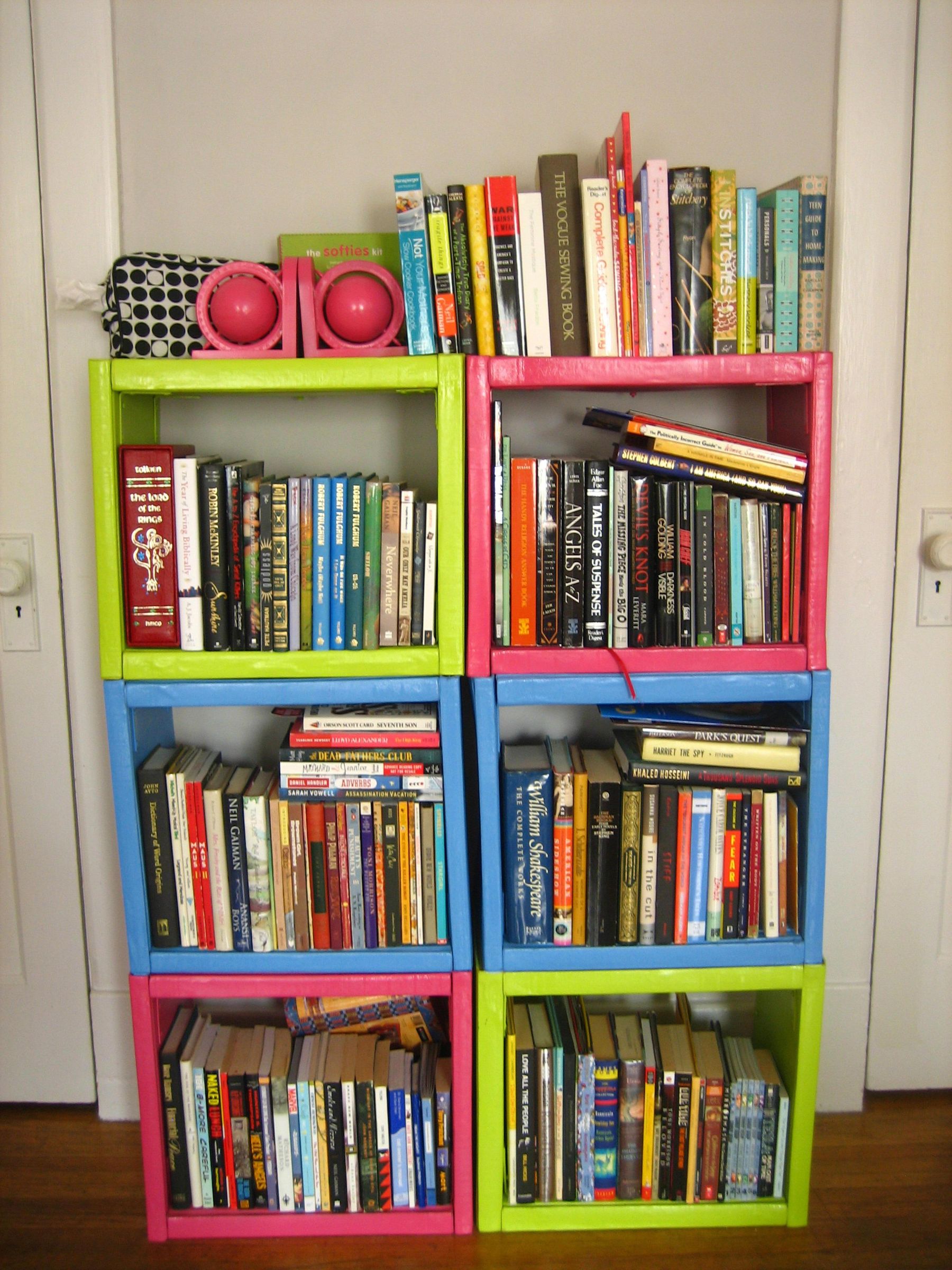 A Bookshelf Made of Encyclopedias! YAY!