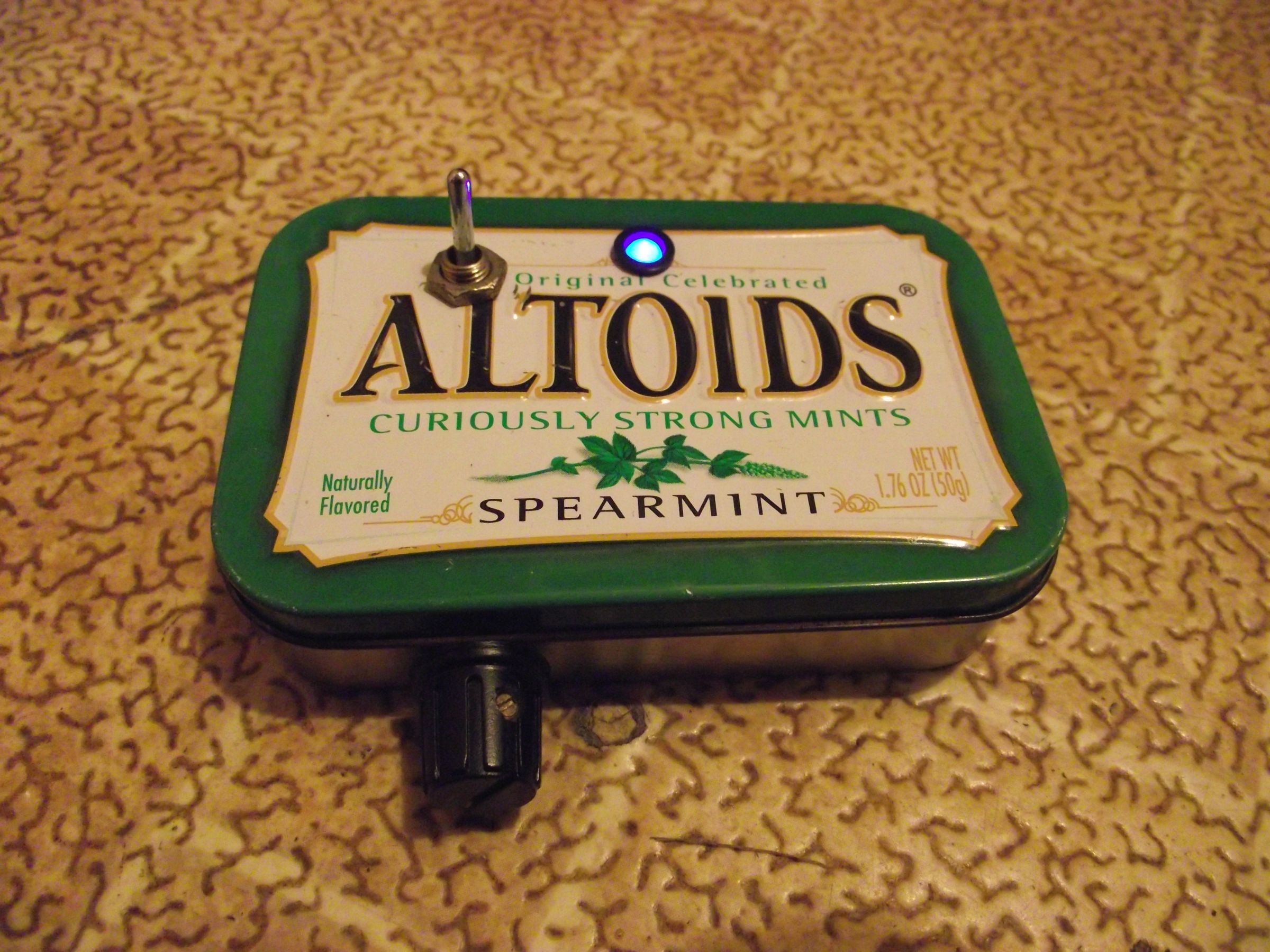 How to make a pocket headphone amp!