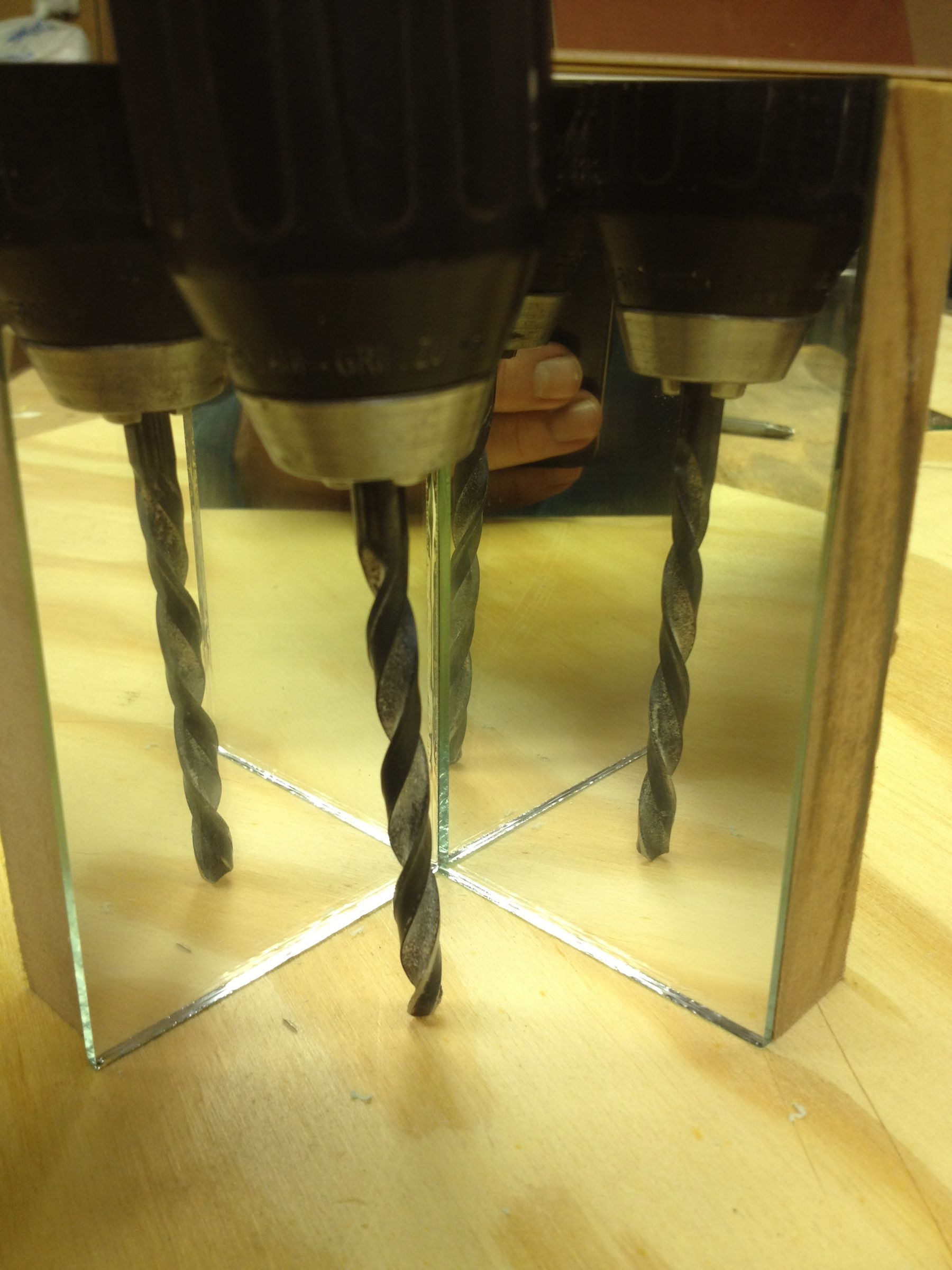 Double Mirror Right Angle Drilling Guide 3 Steps (with Pictures