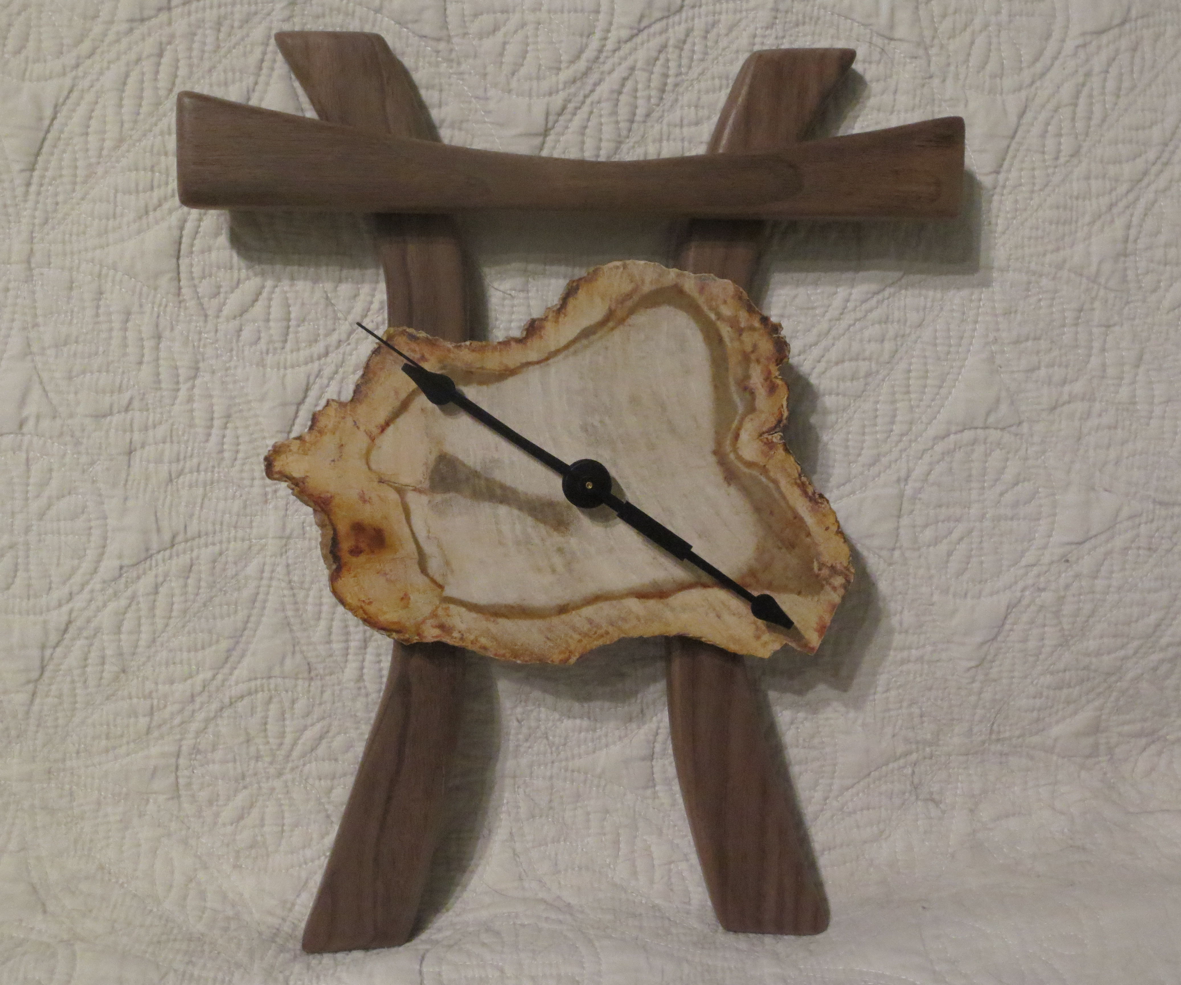 Asian Style Fossil/PetrifiedWood Wall Clock
