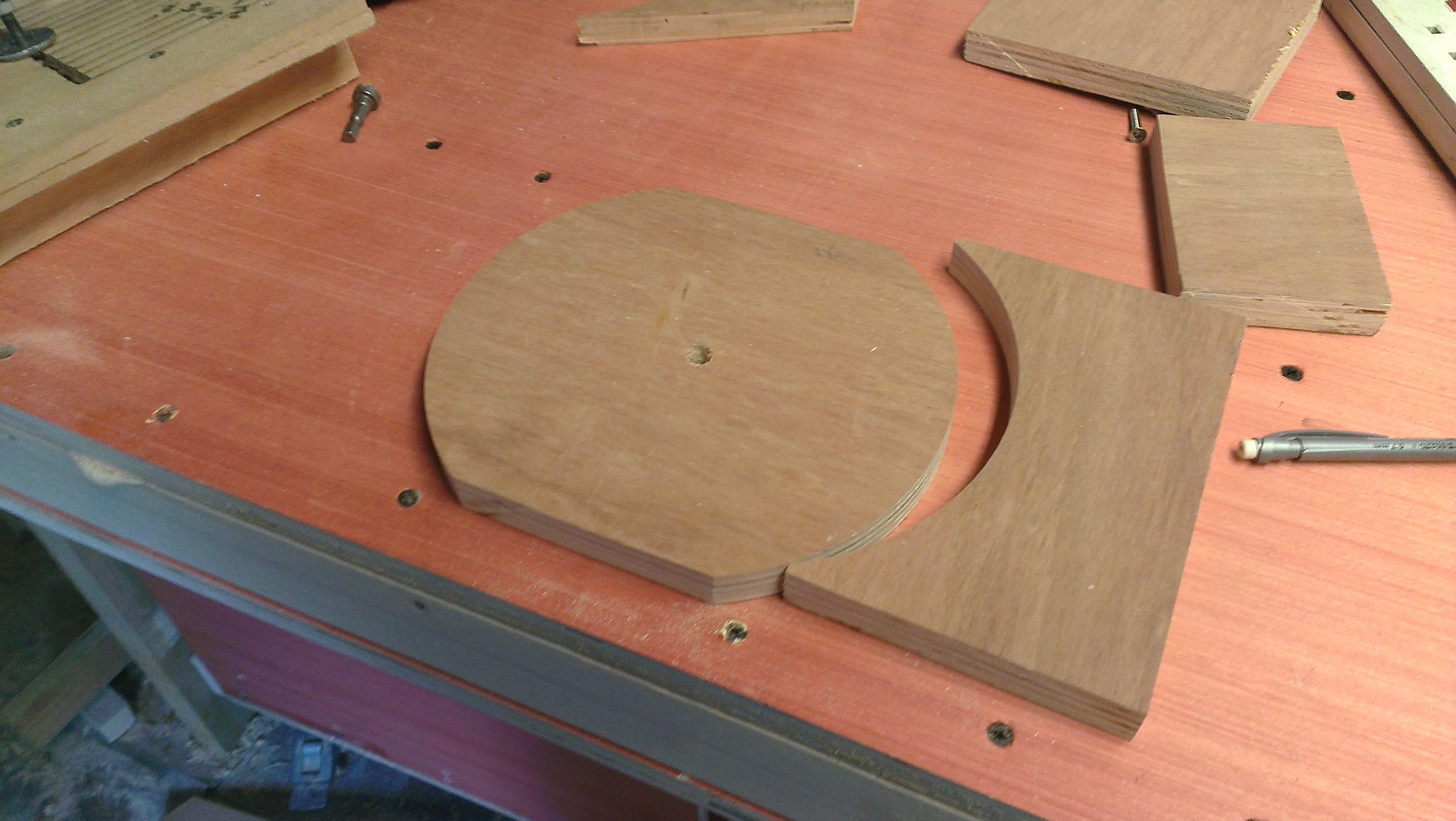 Demijohn Carboy Tilt Device ( a Simple Way to Not Waste Any Booze) 3