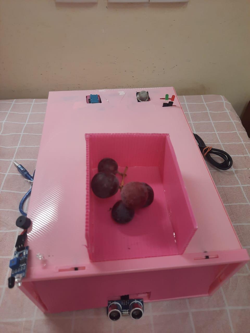 SMART FOOD CONTAINER MONITORING SYSTEM (SFCMS) : 7 Steps - Instructables