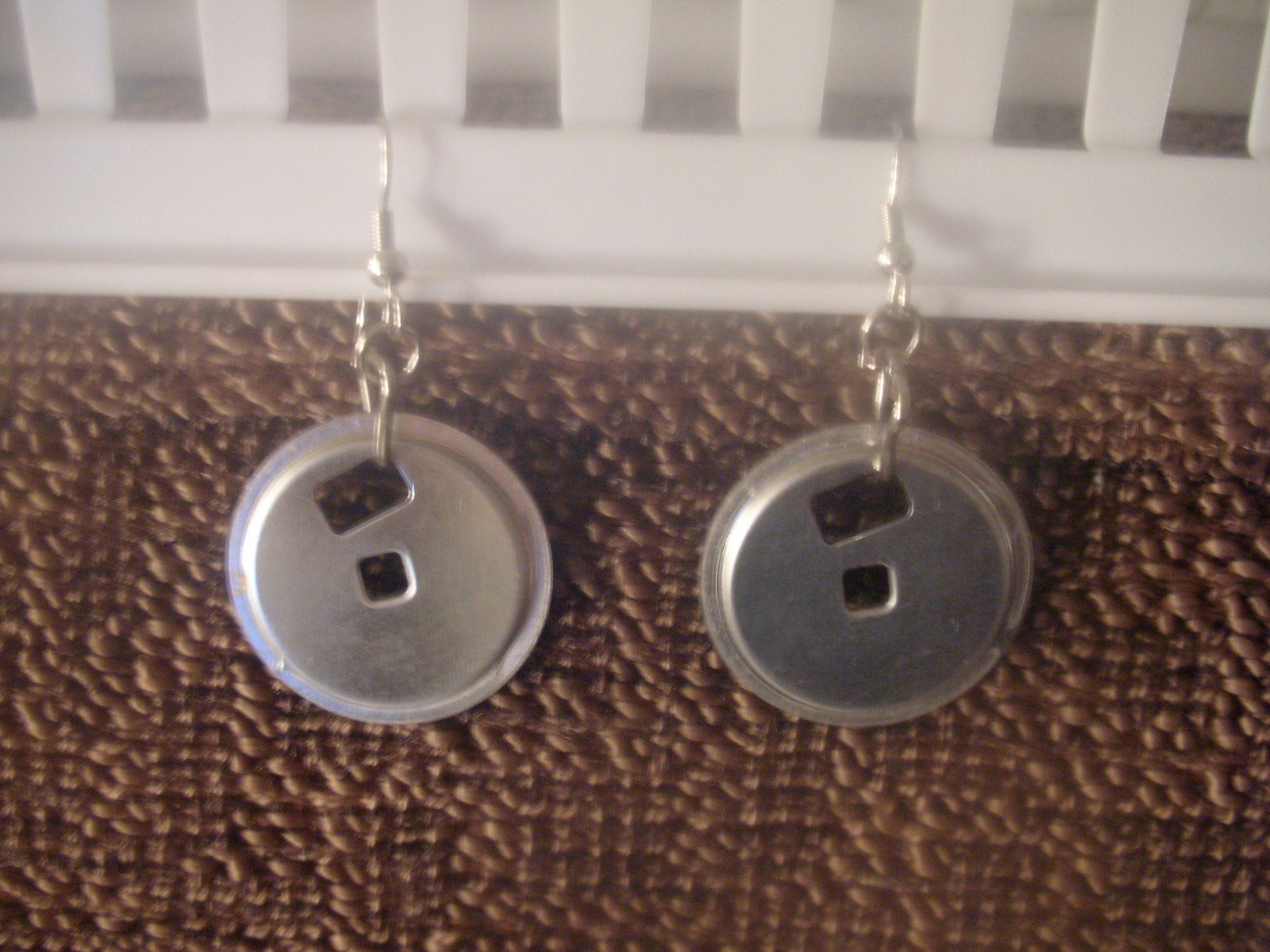 Earrings Made From Floppy Disk Parts! 5 Steps Instructables