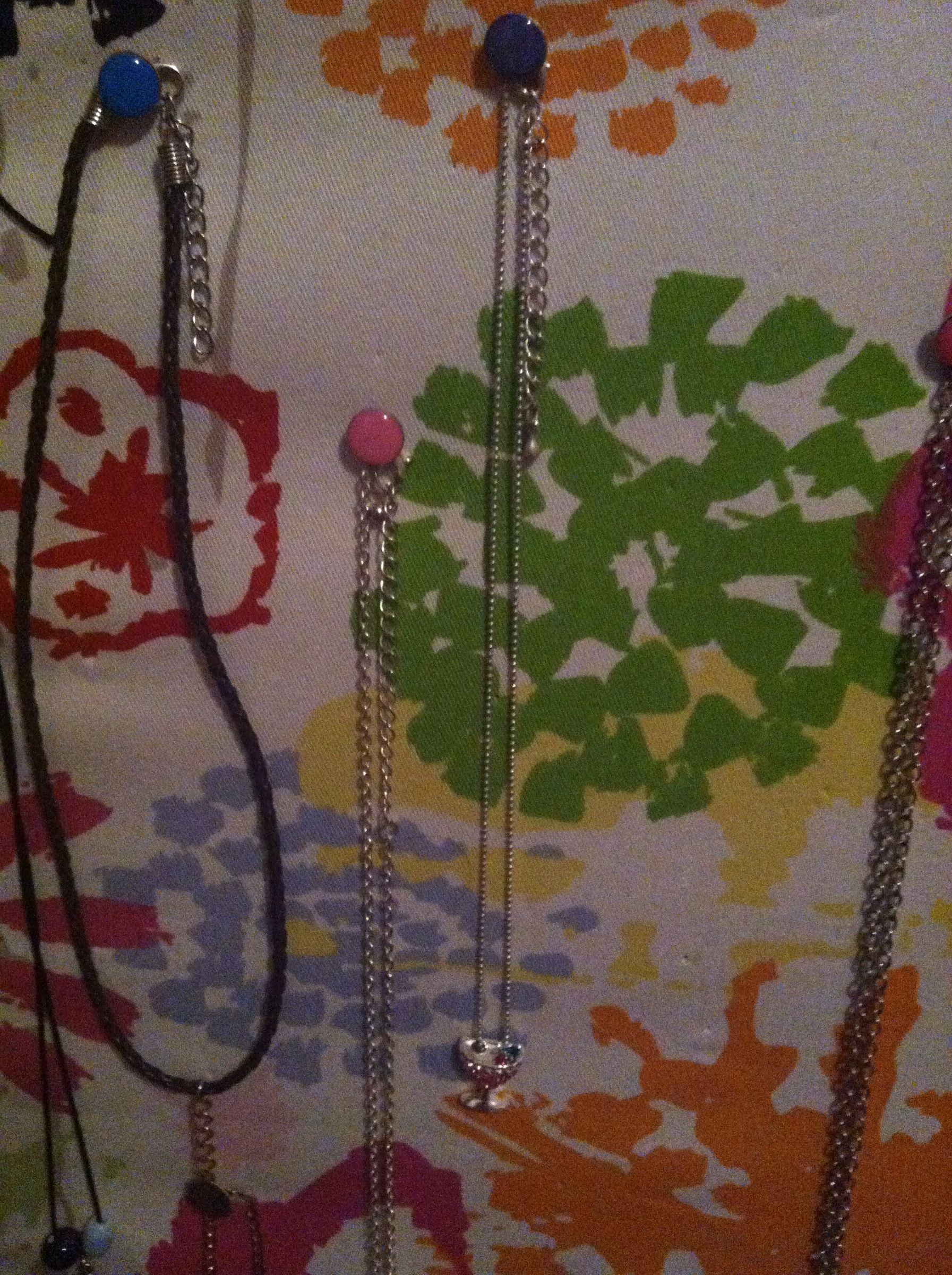 Billboard Necklace Hanger