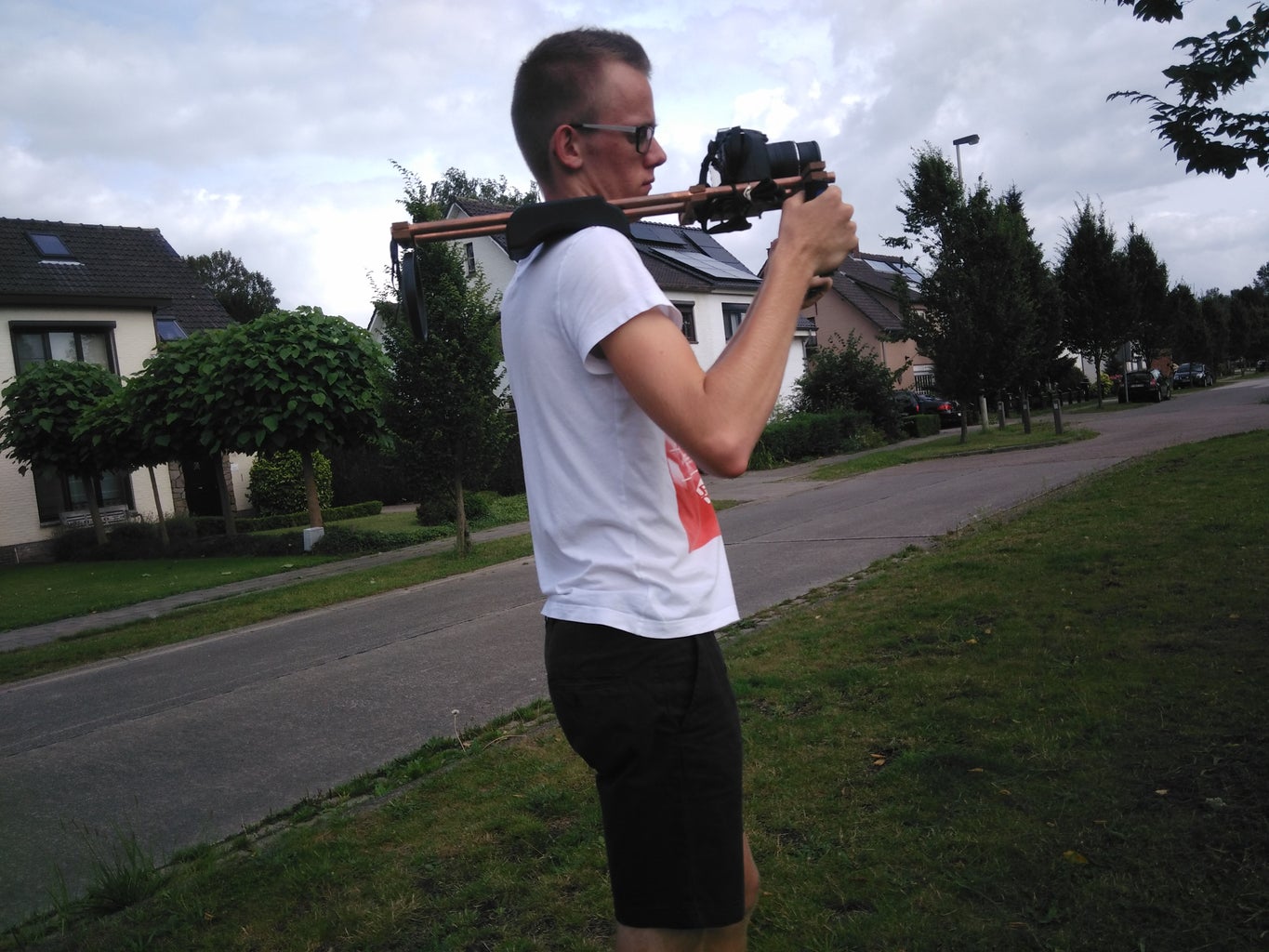 DIY Shoulder Rig for DSLR : 6 Steps (with Pictures) - Instructables