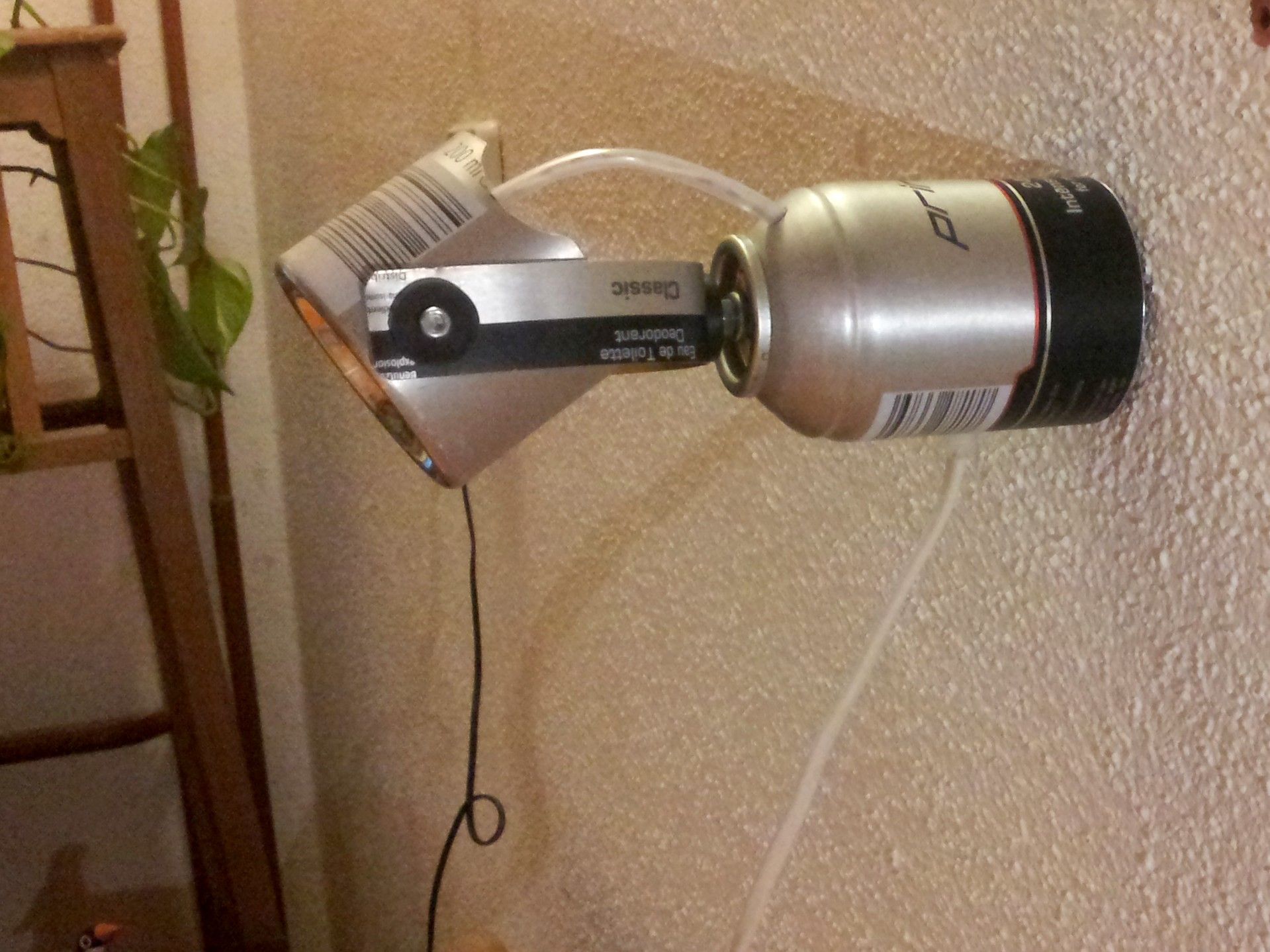 A Fancy LED Reading Lamp Made From a Spray-can