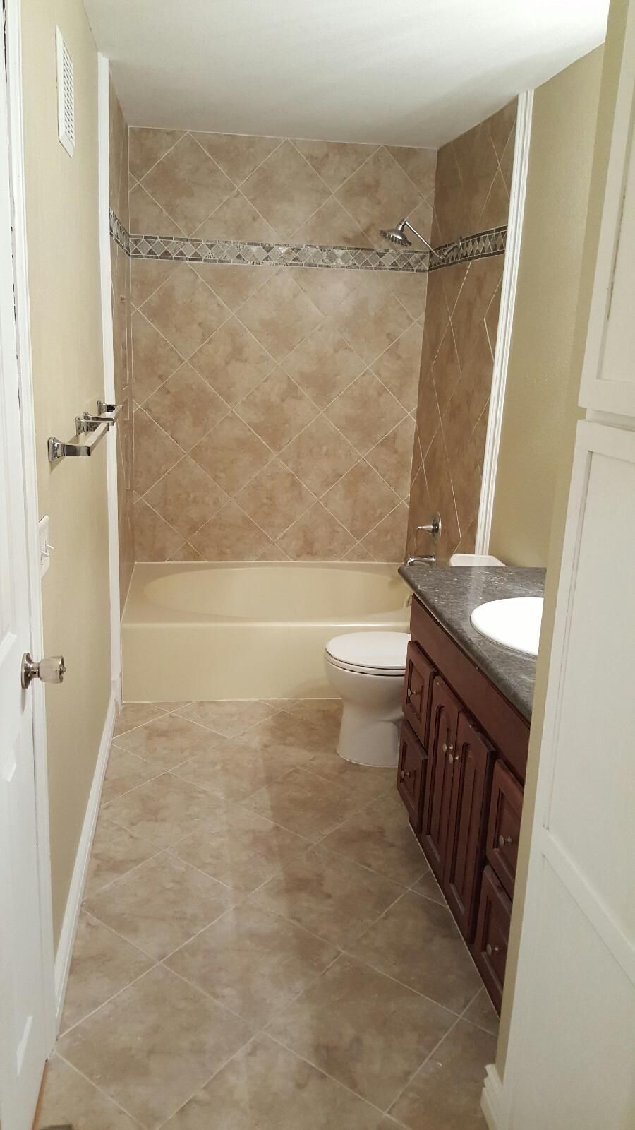 Weekend Home Makeover ( Pt. 5 Baseboard)