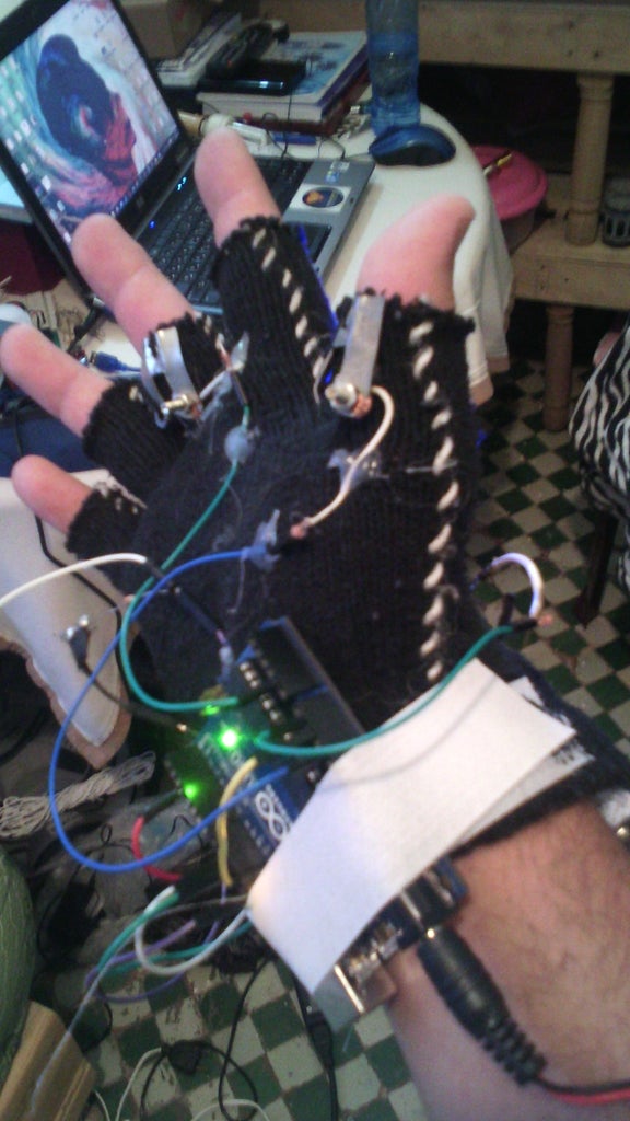 Read Hand Gestures Using Arduino : 6 Steps - Instructables