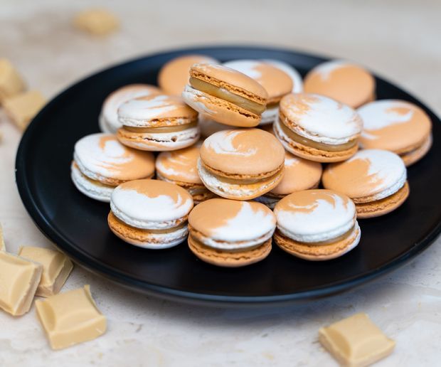 Caramilk Chocolate Macarons