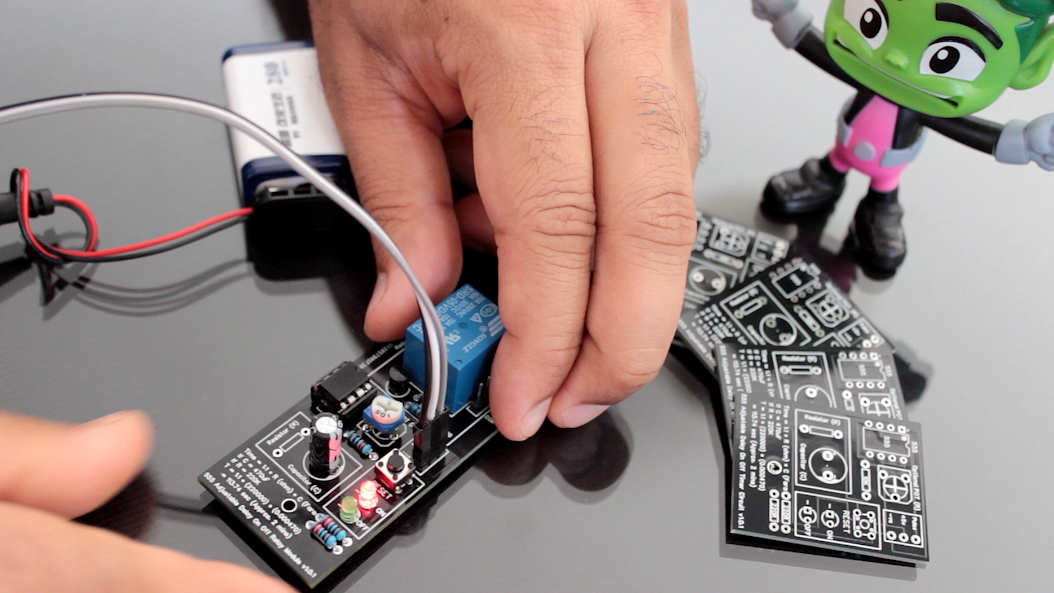 555 Adjustable Delay on Off Timer Circuit : 8 Steps - Instructables