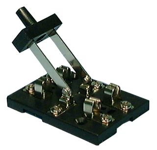 On/Off Switch for a USB-Powered Device : 4 Steps - Instructables