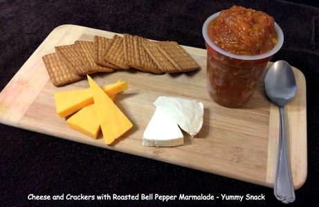 Cheese and Crackers With Roasted Bell Pepper Marmalade