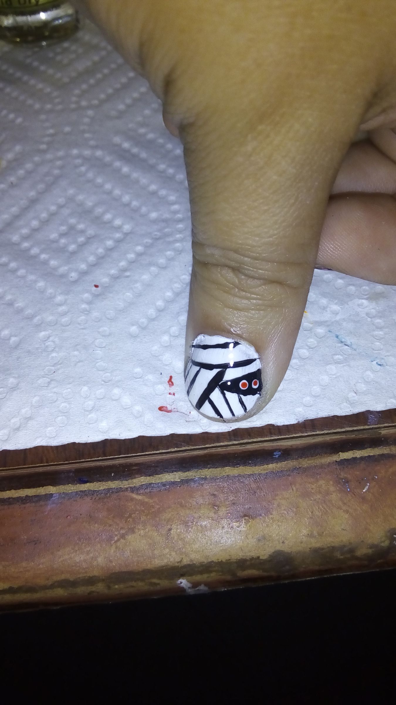 mummy nail art 