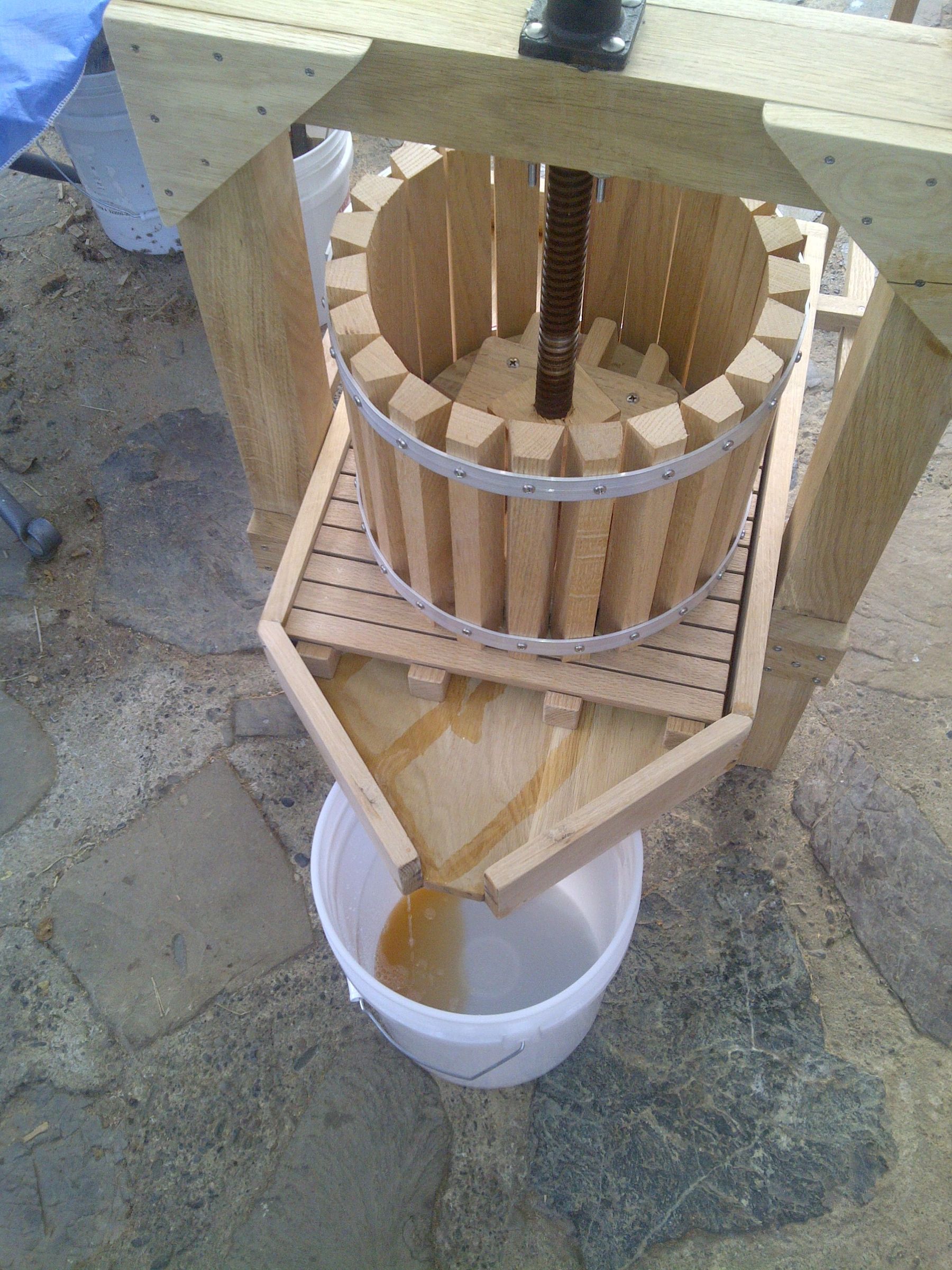Apple Cider Press With Grinder 9 Steps (with Pictures) Instructables
